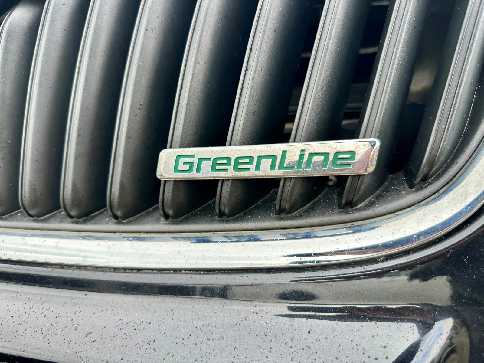 Skoda Yeti 1.6 TDI GREENLINE, снимка 2 - Автомобили и джипове - 53923769