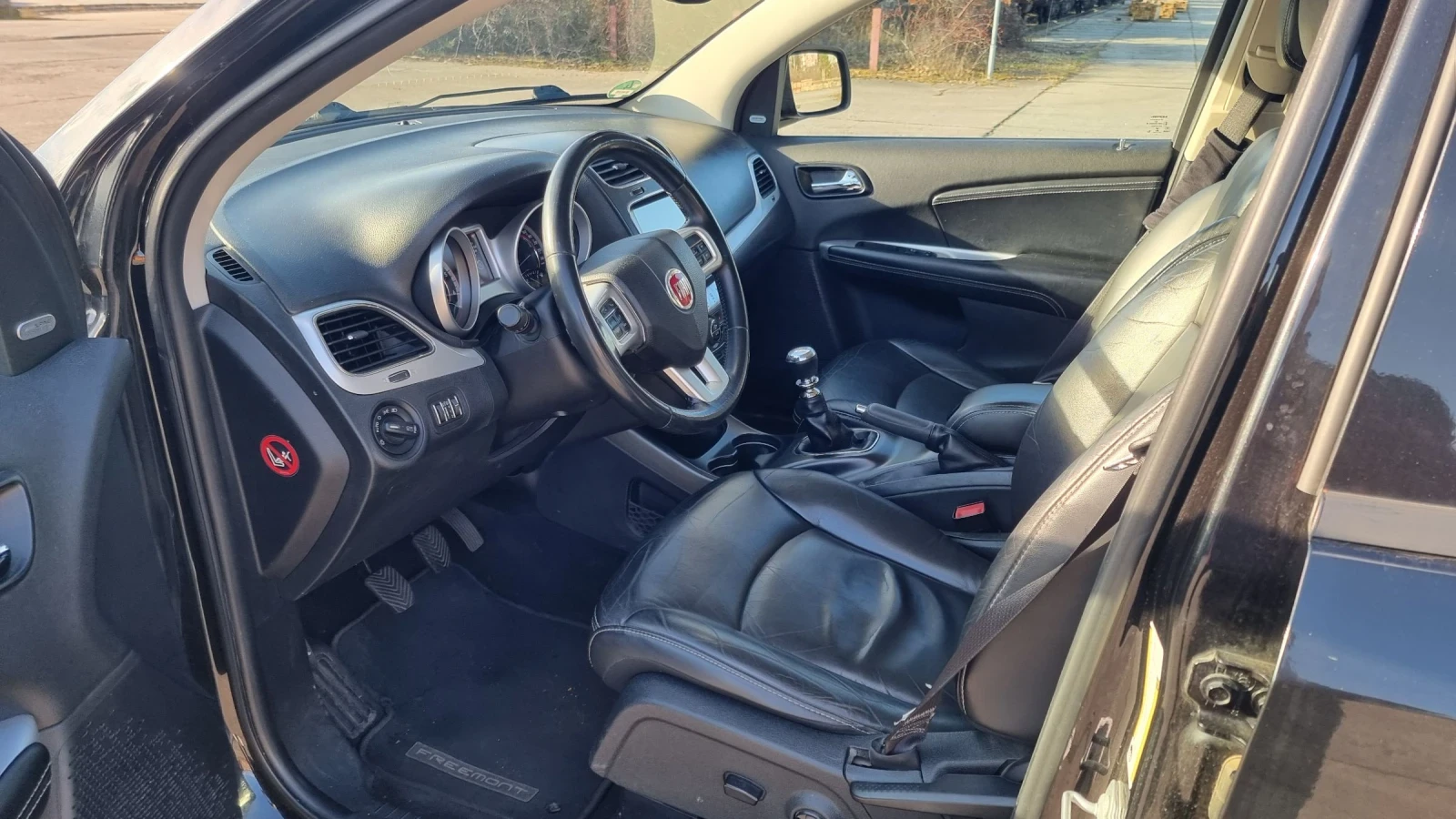 Fiat Freemont Black Code, снимка 8 - Автомобили и джипове - 54093873