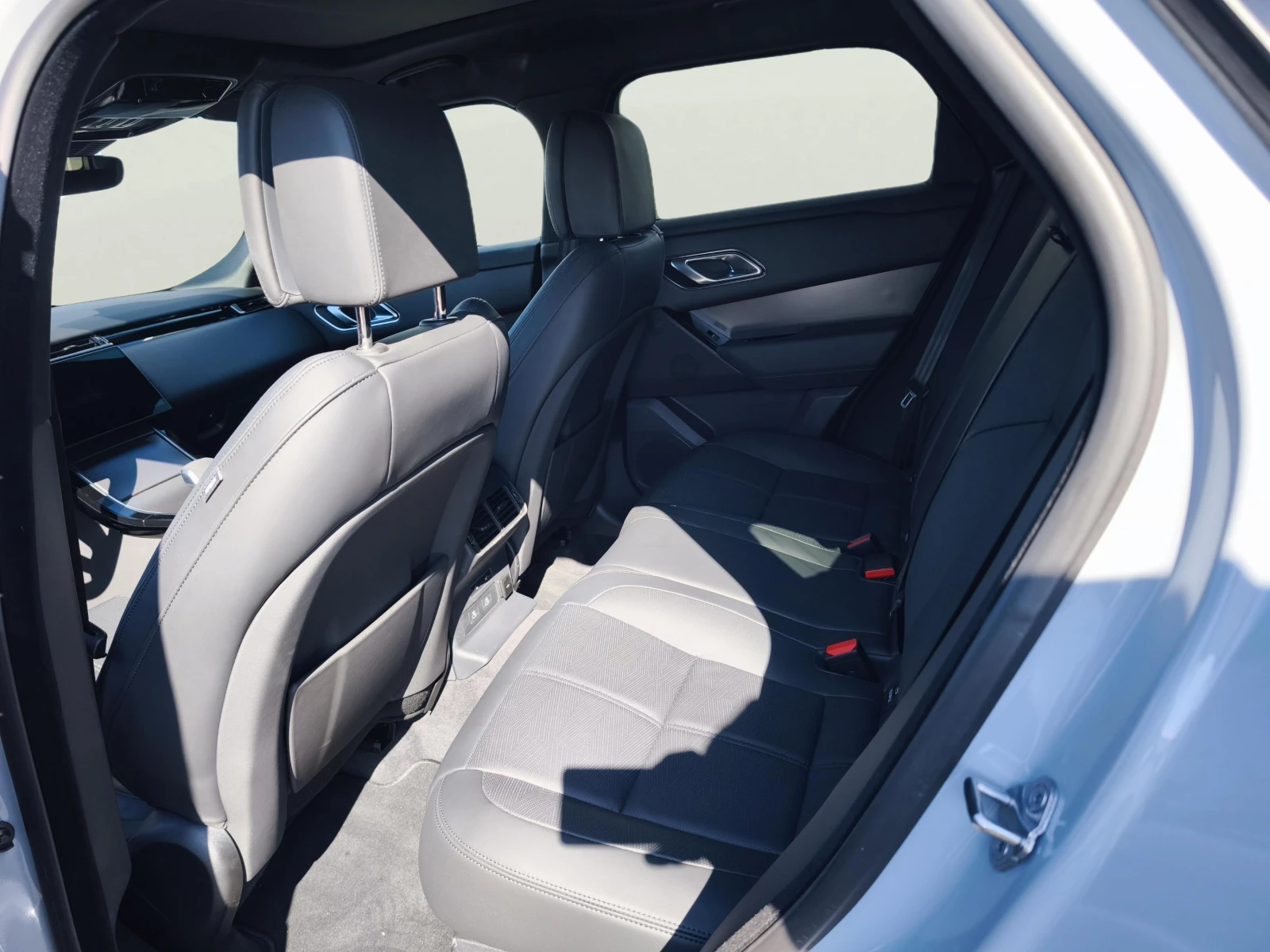 Land Rover Range Rover Velar 3.0, снимка 8 - Автомобили и джипове - 55016831