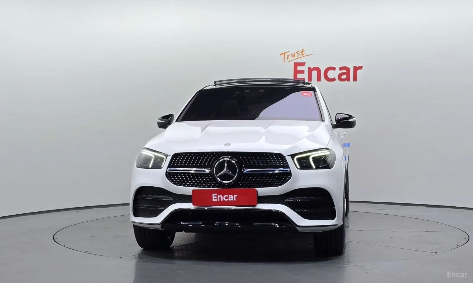 Mercedes-Benz GLE 400 D* 64000KM!!!* UNIKAT* DIGITALNO TABLO* TOP OFERTA, снимка 3 - Автомобили и джипове - 55184022