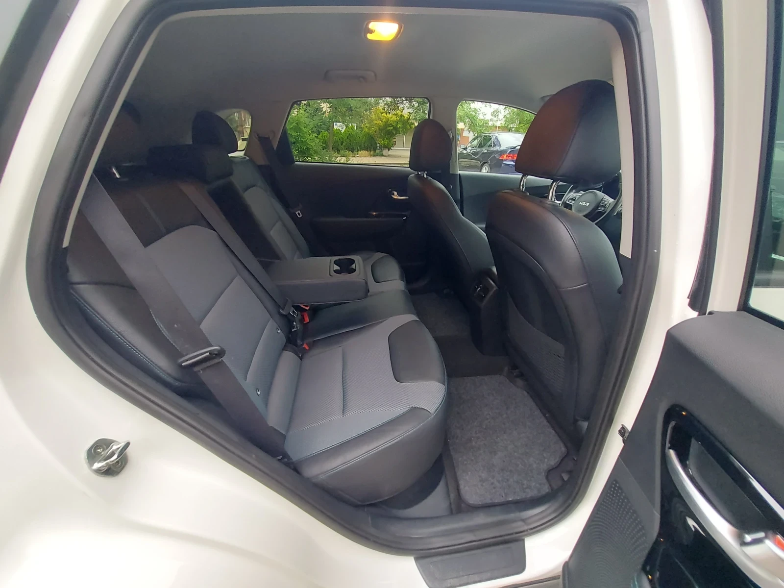 Kia Niro EV 64kw Active , снимка 12 - Автомобили и джипове - 55500153