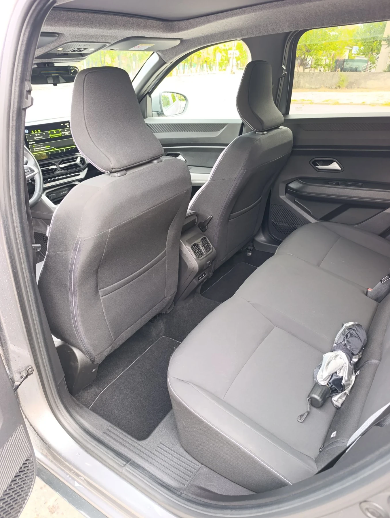 Dacia Bigster, снимка 5 - Автомобили и джипове - 56550872