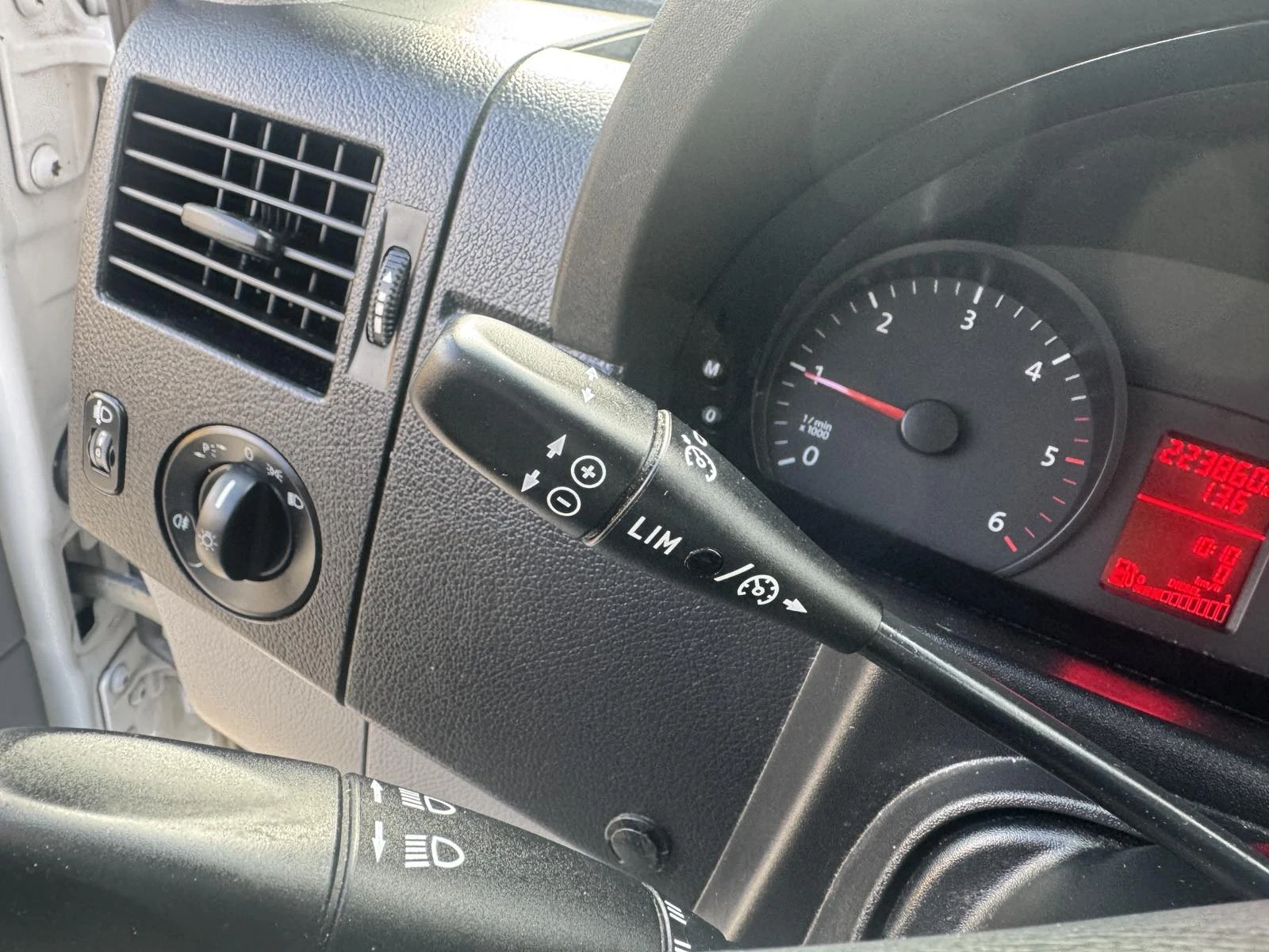 VW Crafter 223000km!!!KLIMATRONIK | Mobile.bg � ����������� 17