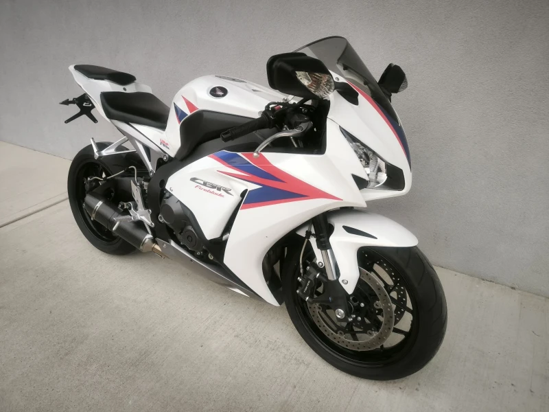 Honda Cbr 1000 RR, 2013 година , 34074 км., снимка 2 - Мотоциклети и мототехника - 48252897