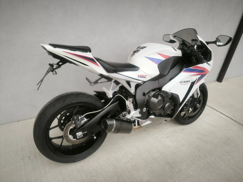 Honda Cbr 1000 RR, 2013 година , 34074 км., снимка 3 - Мотоциклети и мототехника - 48252897