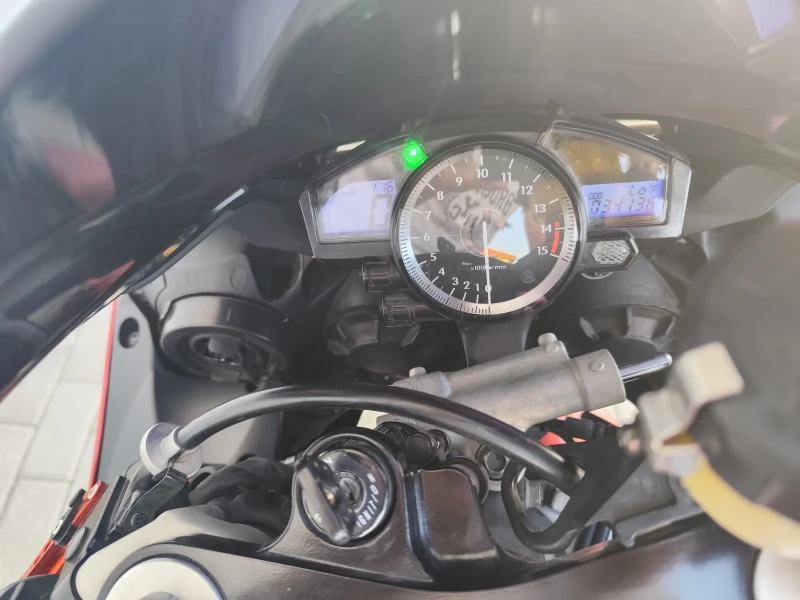 Yamaha YZF-R1, снимка 5 - Мотоциклети и мототехника - 52148711