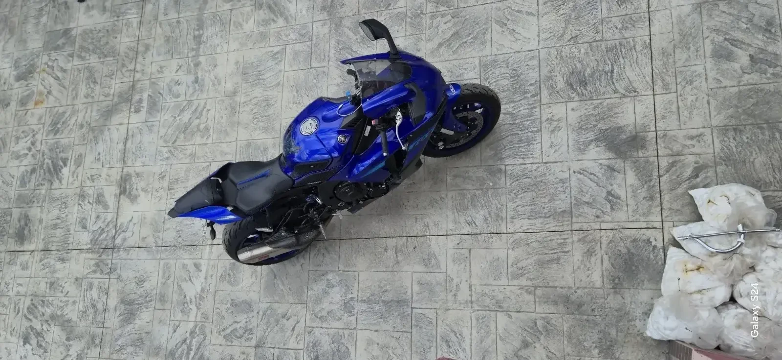 Yamaha YZF-R1, снимка 6 - Мотоциклети и мототехника - 54897235