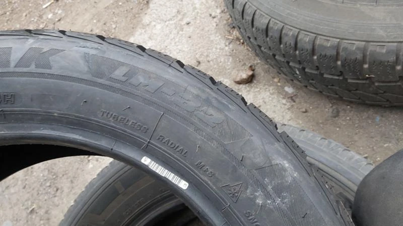 Гуми Зимни 205/55R16, снимка 6 - Гуми и джанти - 28488556