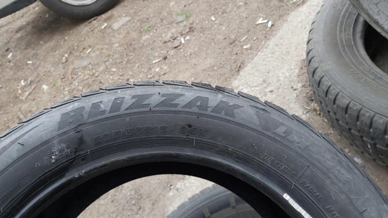 Гуми Зимни 205/55R16, снимка 5 - Гуми и джанти - 28488556