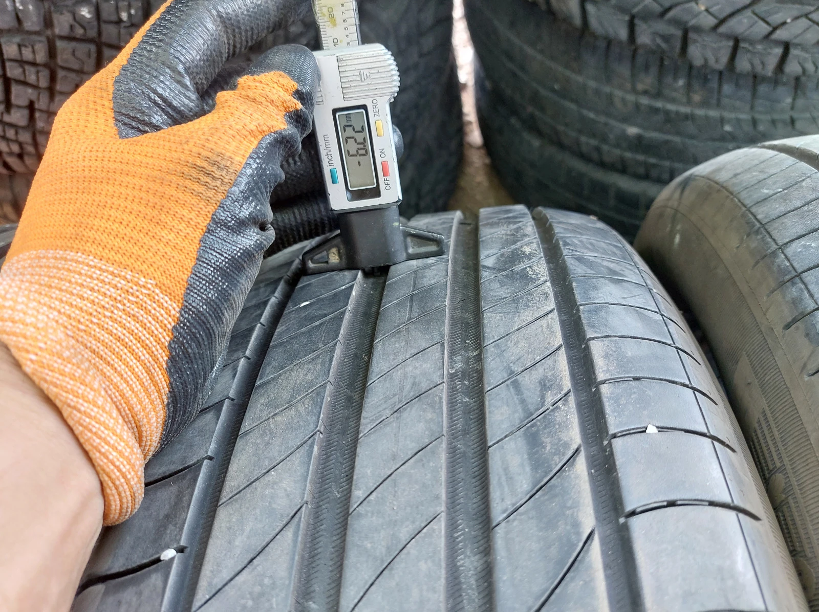���� 215/60R17 | Mobile.bg � ����������� 4