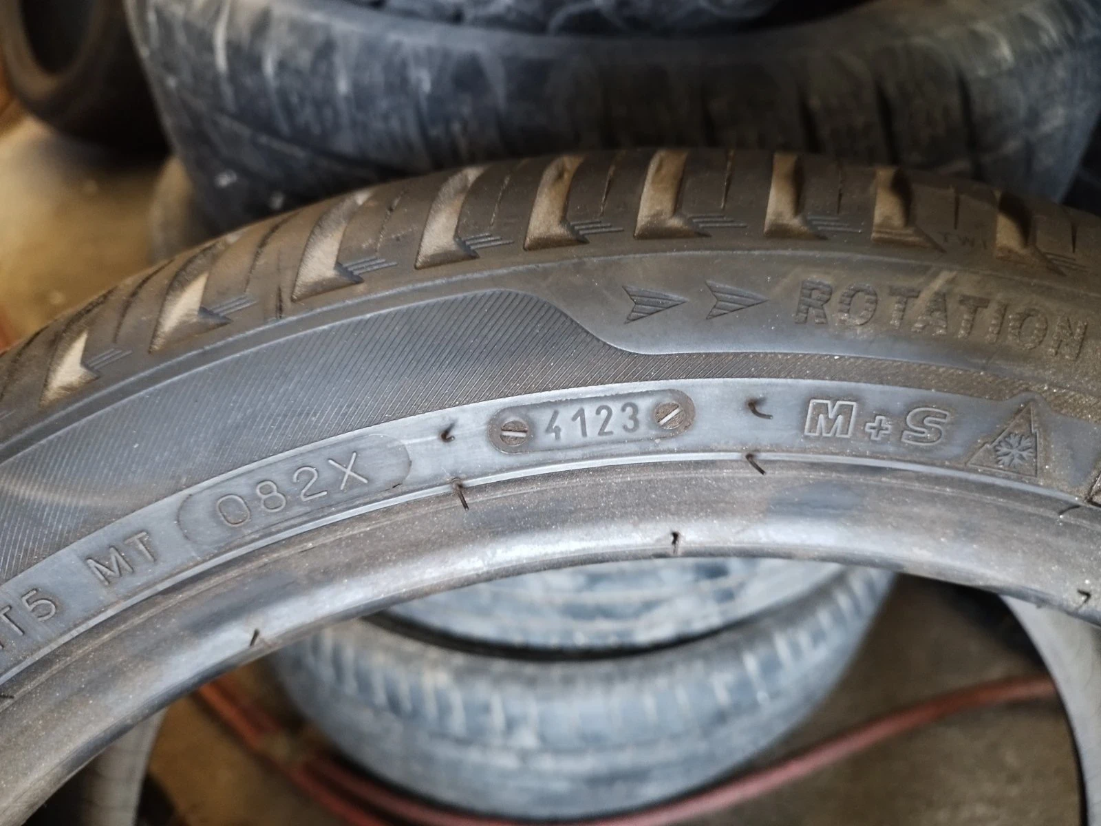 ���� 235/45R18 | Mobile.bg � ����������� 8