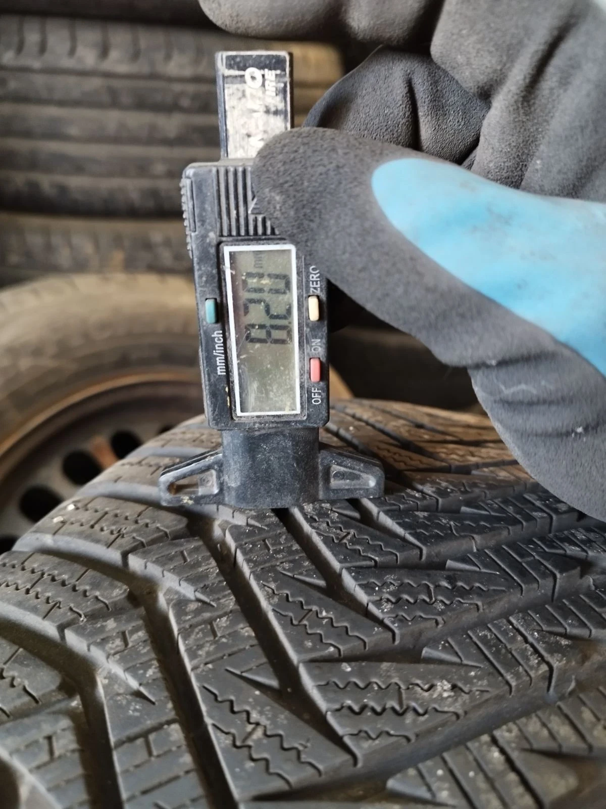 ���� 235/45R18 | Mobile.bg � ����������� 1