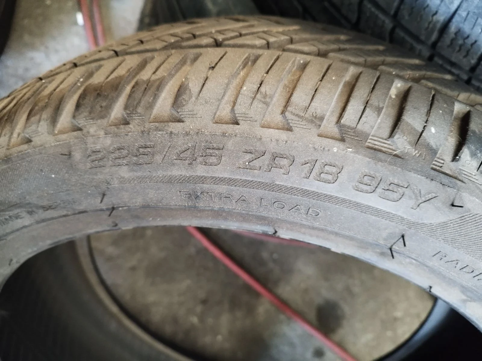 ���� 235/45R18 | Mobile.bg � ����������� 5