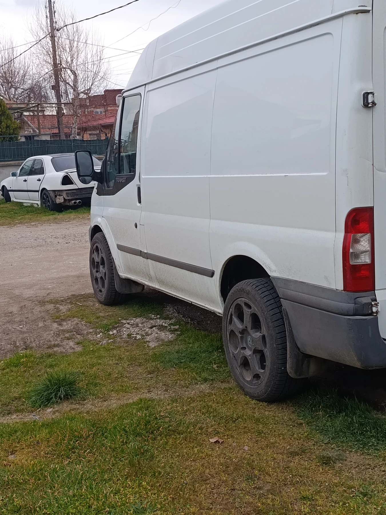 ���� � ������ 235/50R18 �� Ford Transit | Mobile.bg � ����������� 1
