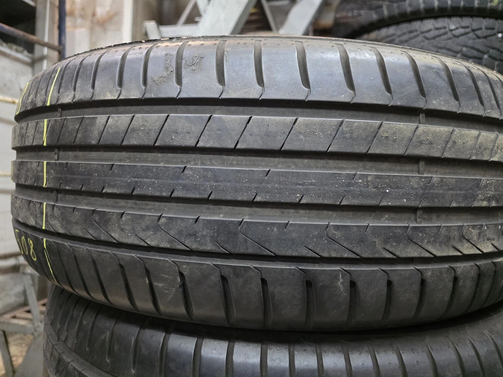 Гуми Летни 235/55R18
