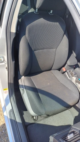 Toyota Auris 1.8 АВТОМАТИК ЛИЗИНГ, снимка 12