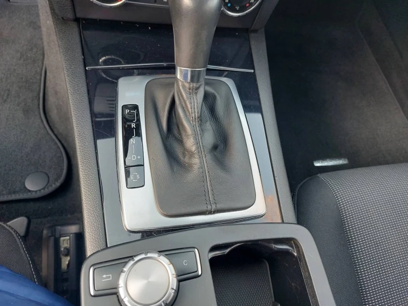 Mercedes-Benz C 220 CDI NAVI AUTOMATIC FACELIFT, снимка 11 - Автомобили и джипове - 38502042