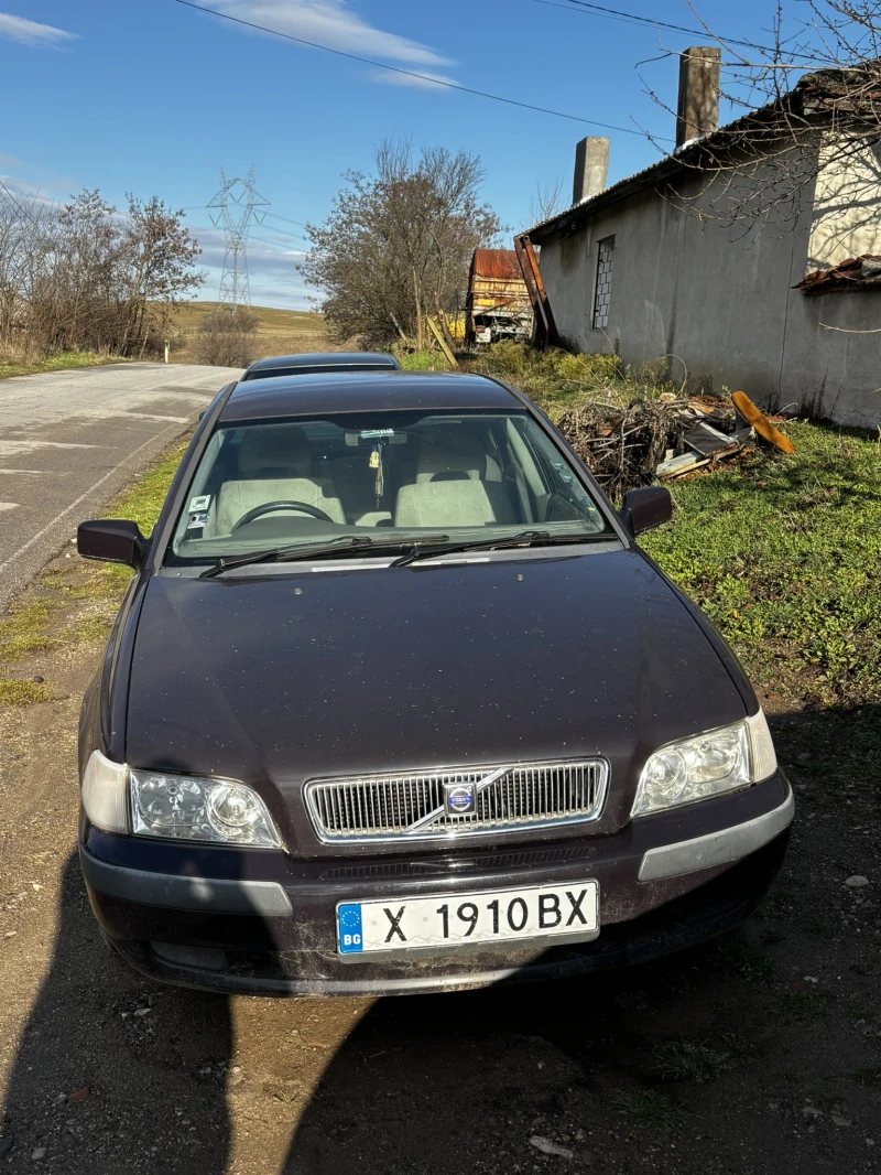 Volvo S40 1.8i, снимка 2 - Автомобили и джипове - 48455903