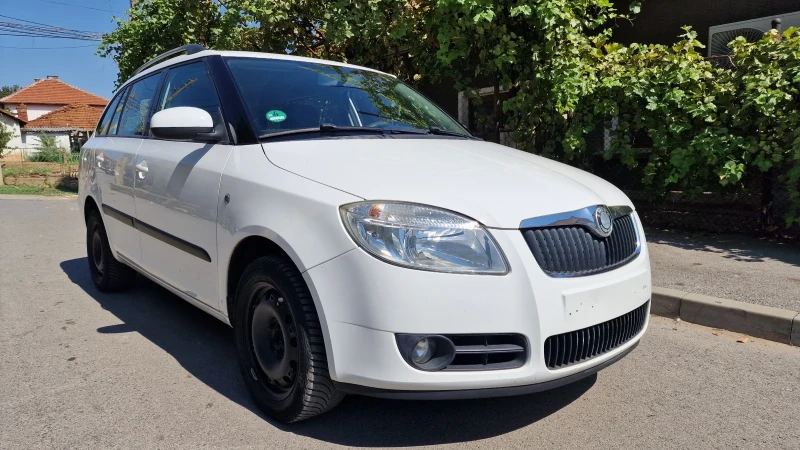 Skoda Fabia, снимка 3 - Автомобили и джипове - 47226455