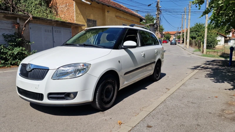 Skoda Fabia, снимка 2 - Автомобили и джипове - 47226455