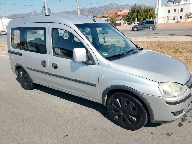 Opel Combo, снимка 2 - Автомобили и джипове - 47421819