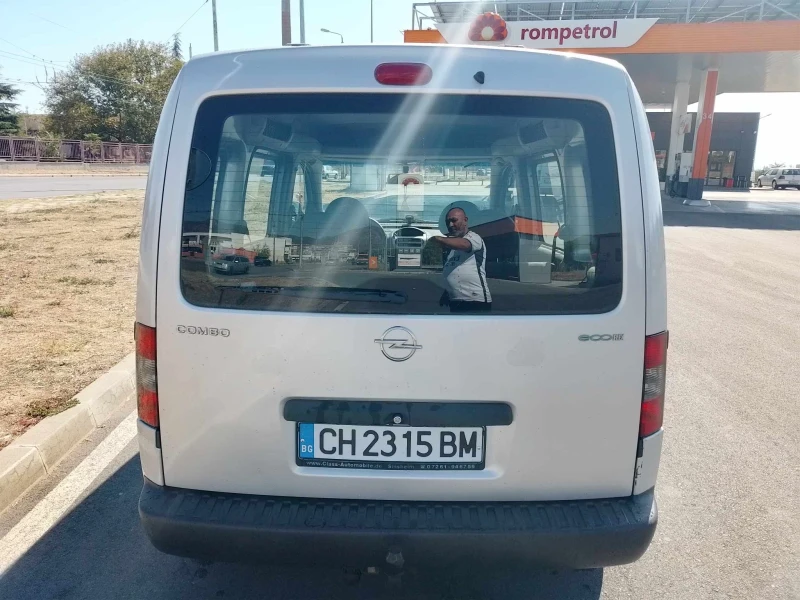 Opel Combo, снимка 3 - Автомобили и джипове - 47421819