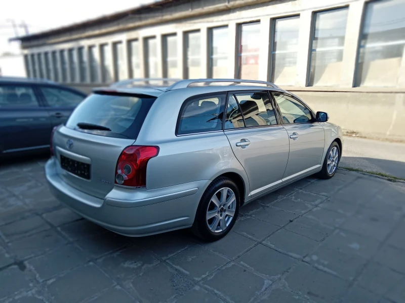 Toyota Avensis 2.0 VVT-I Фейслифт, снимка 4 - Автомобили и джипове - 49215818