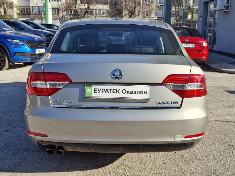 Skoda Superb 2.0TDI/4x4, снимка 6 - Автомобили и джипове - 48124097