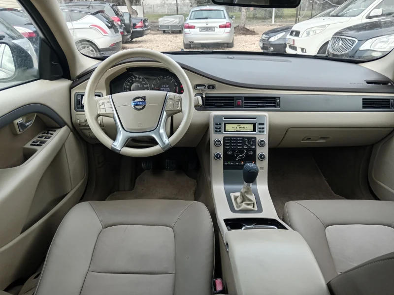 Volvo V70 2.0D-136 К. С. , снимка 12 - Автомобили и джипове - 48471060