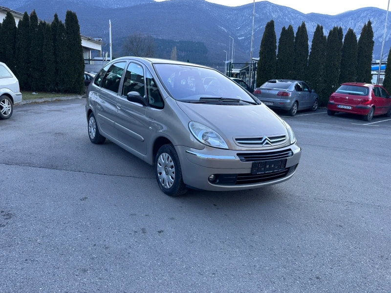 Citroen Xsara picasso FaceLift - 1.6i , снимка 3 - Автомобили и джипове - 48726484