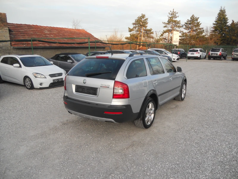 Skoda Octavia 2, 0TDI4X4 ТОП ScoltЛИЗИНГ!!!!!, снимка 4 - Автомобили и джипове - 49414620