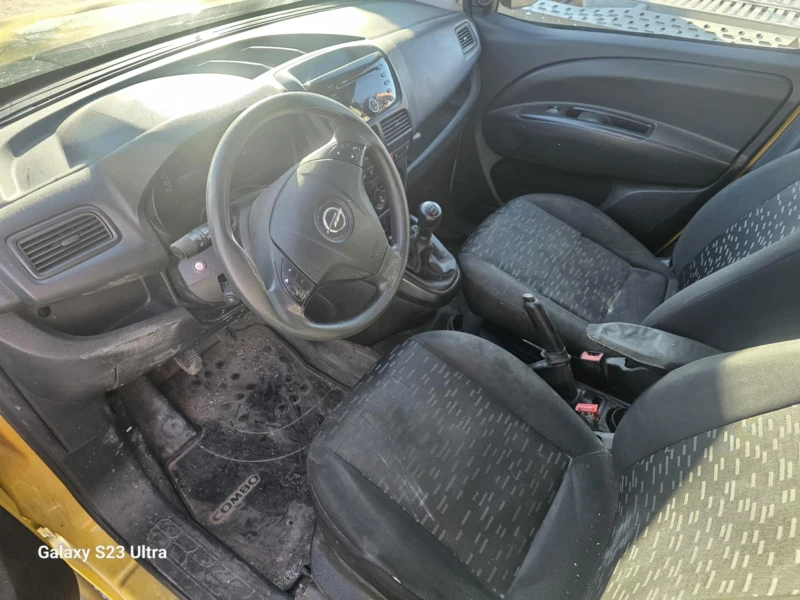 Opel Combo 1.3, снимка 5 - Автомобили и джипове - 52231185
