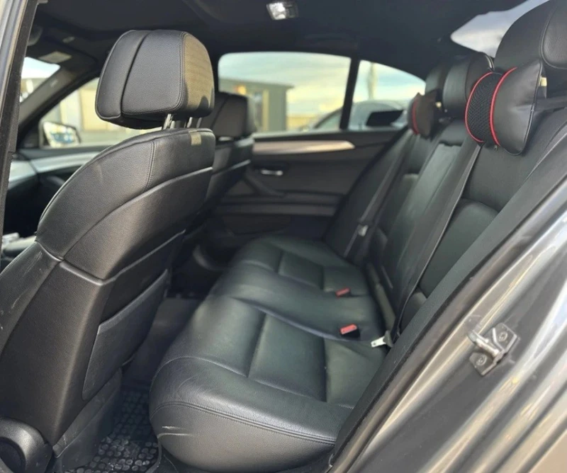 BMW 530 M-pack digital Facelift, снимка 9 - Автомобили и джипове - 52641123
