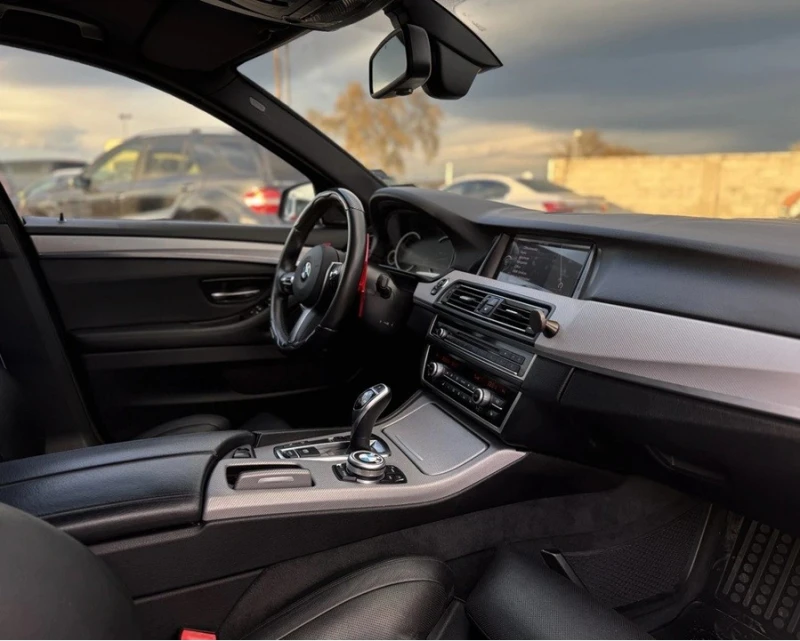 BMW 530 M-pack digital Facelift, снимка 7 - Автомобили и джипове - 52641123