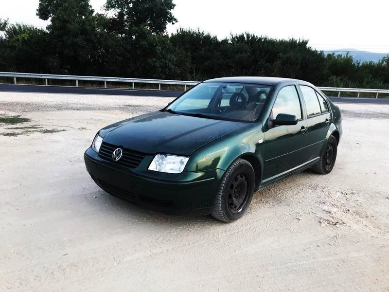 VW Bora 1.9, снимка 1 - Автомобили и джипове - 36968410