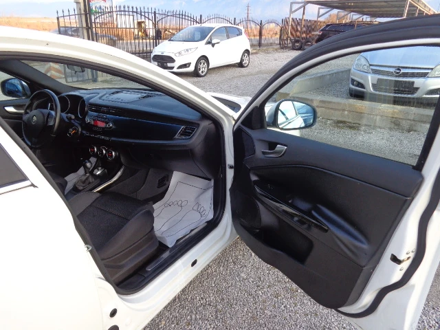 Alfa Romeo Giulietta 1.4 T 170 hp. | Mobile.bg   11