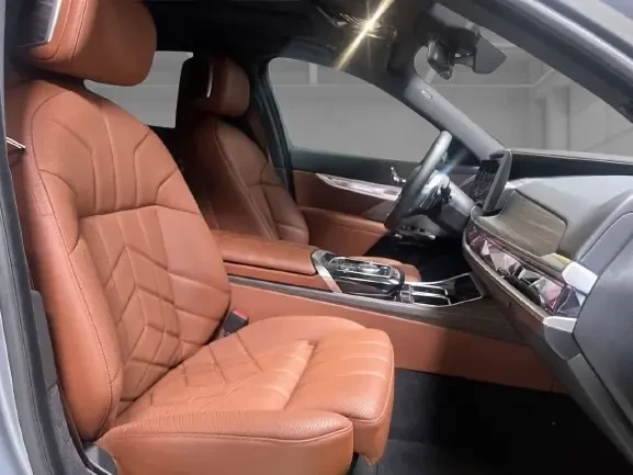 BMW 740 d xDrive = M-Sport = Гаранция, снимка 10 - Автомобили и джипове - 54855607