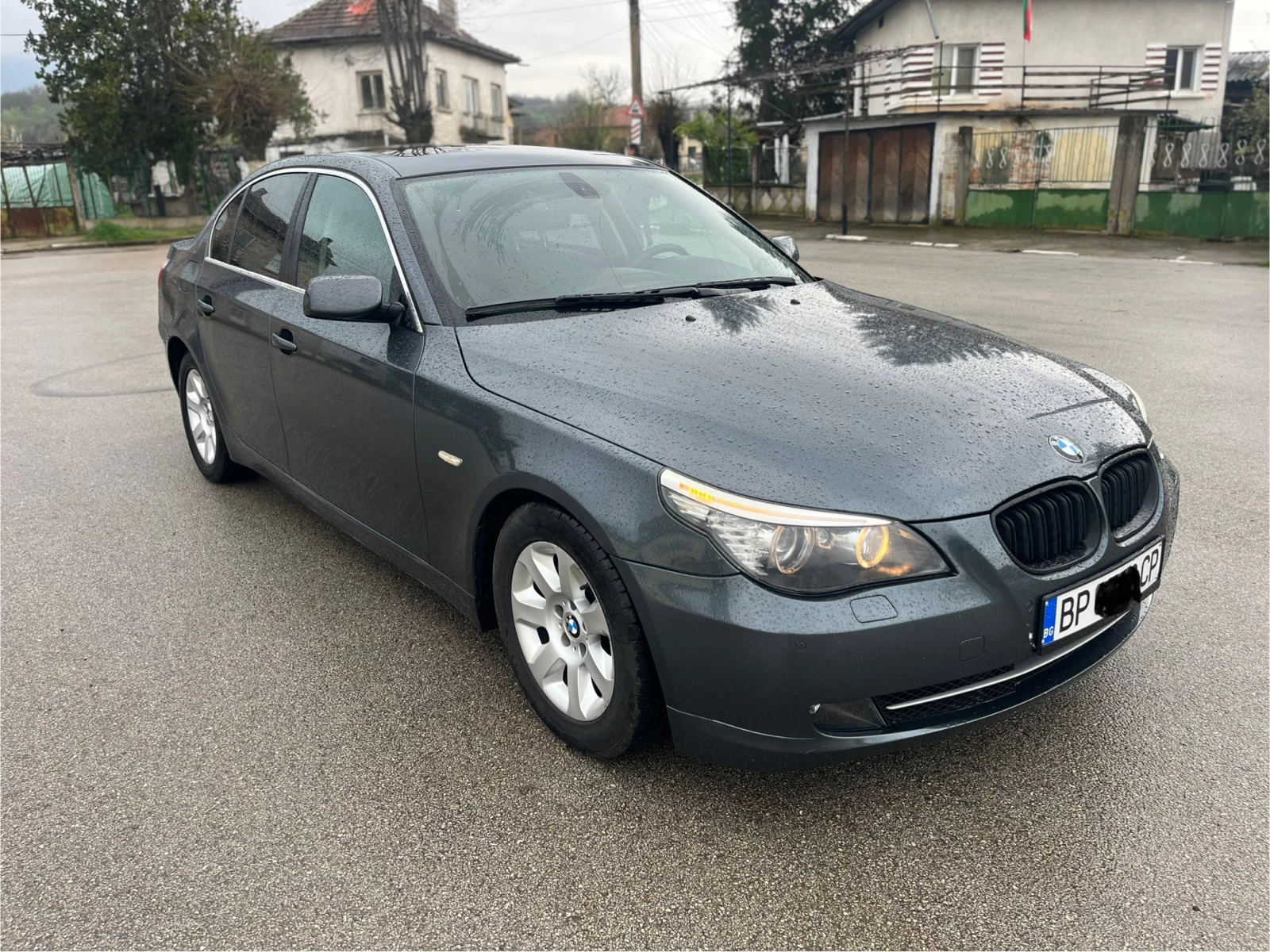 BMW 525 3.0D Feis 197кс - изображение 9