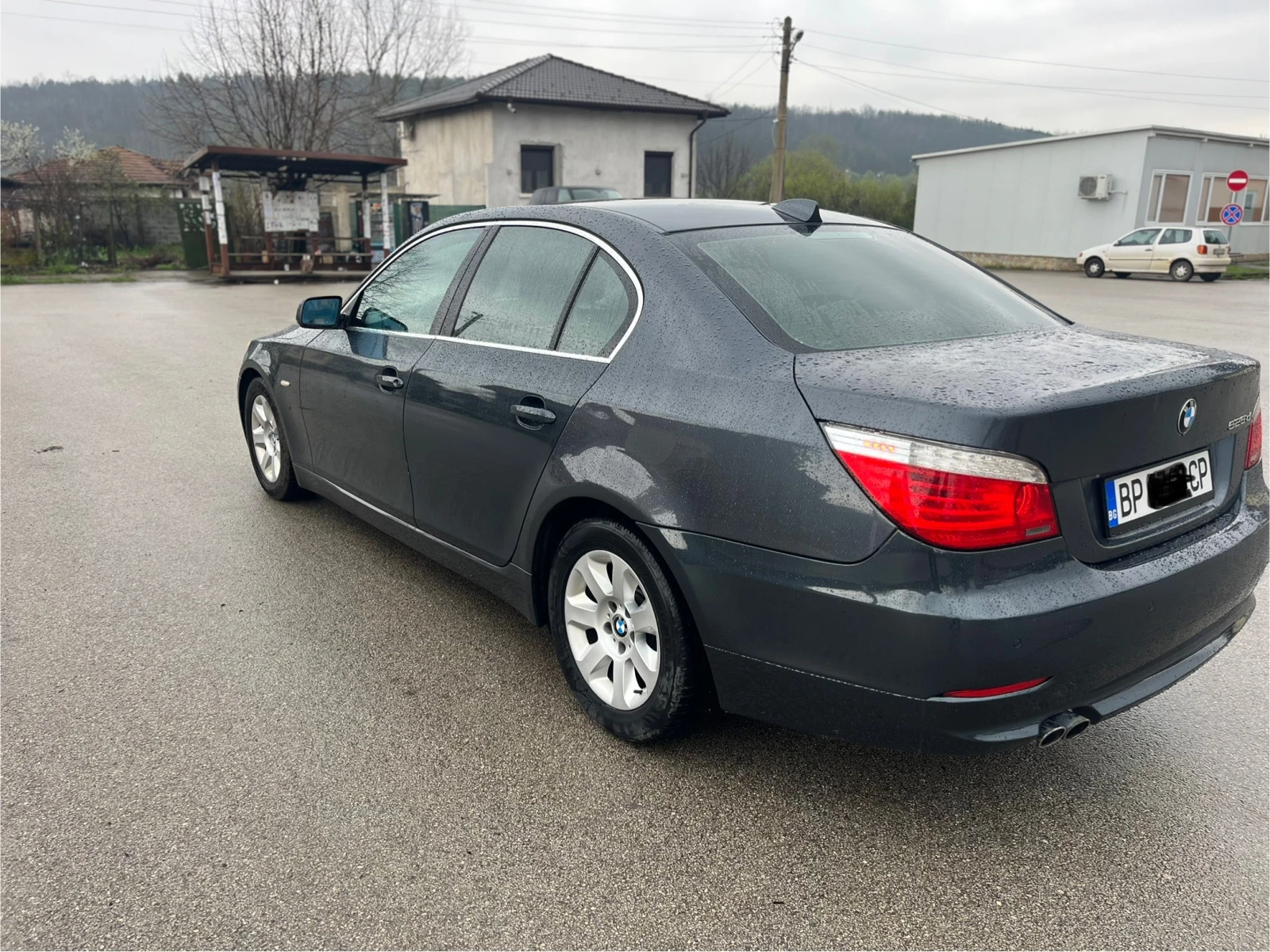 BMW 525 3.0D Feis 197кс - изображение 3