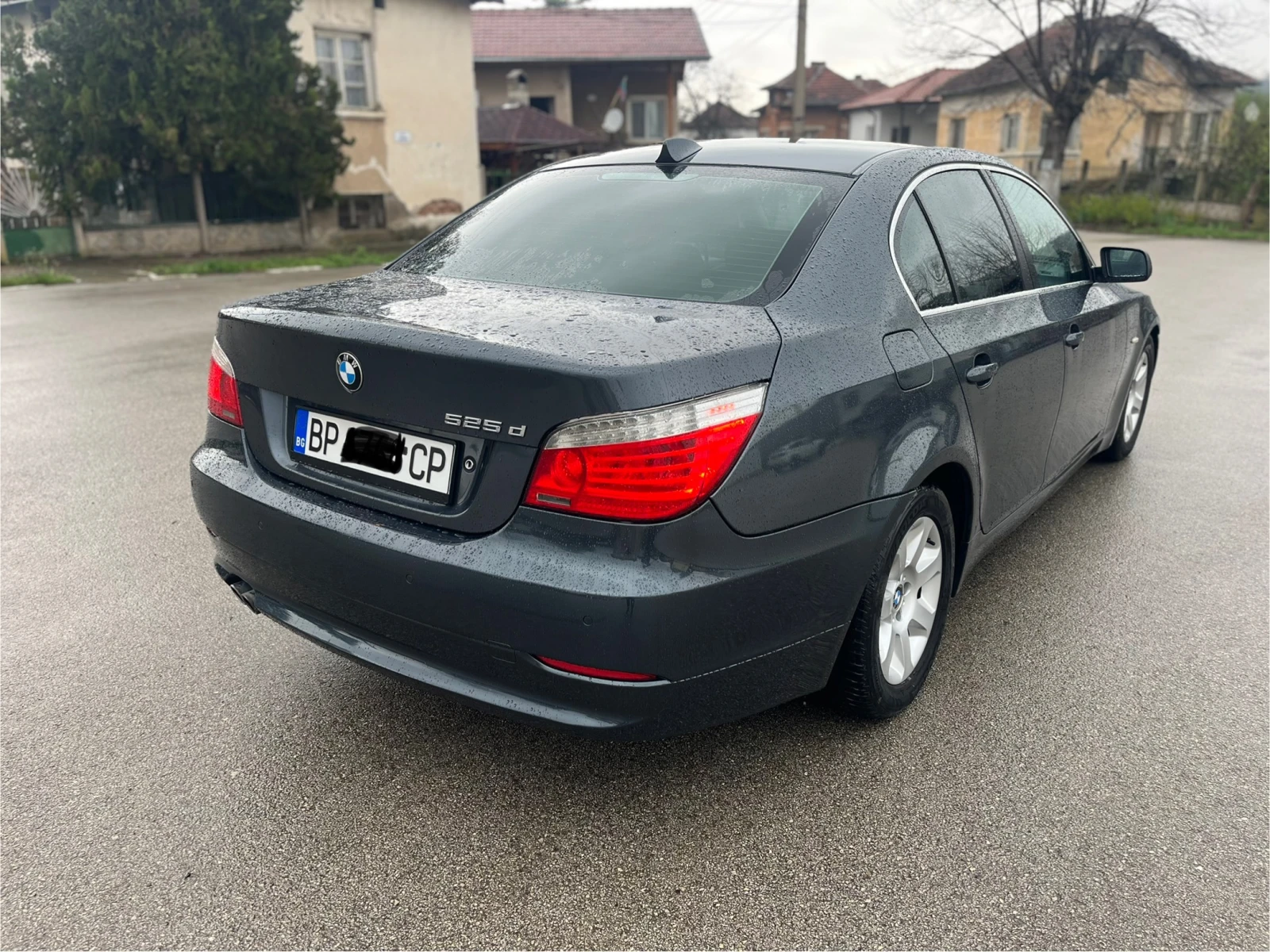 BMW 525 3.0D Feis 197кс - изображение 6