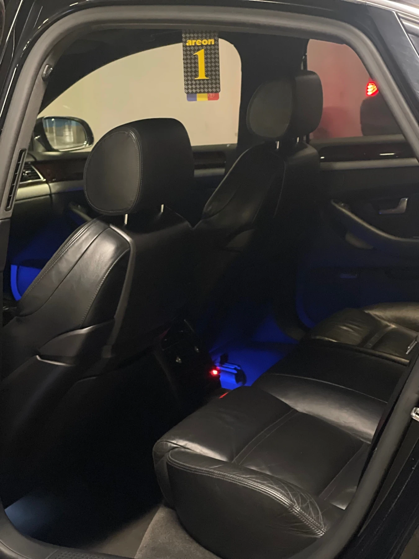 Audi A8 4.2  - изображение 6