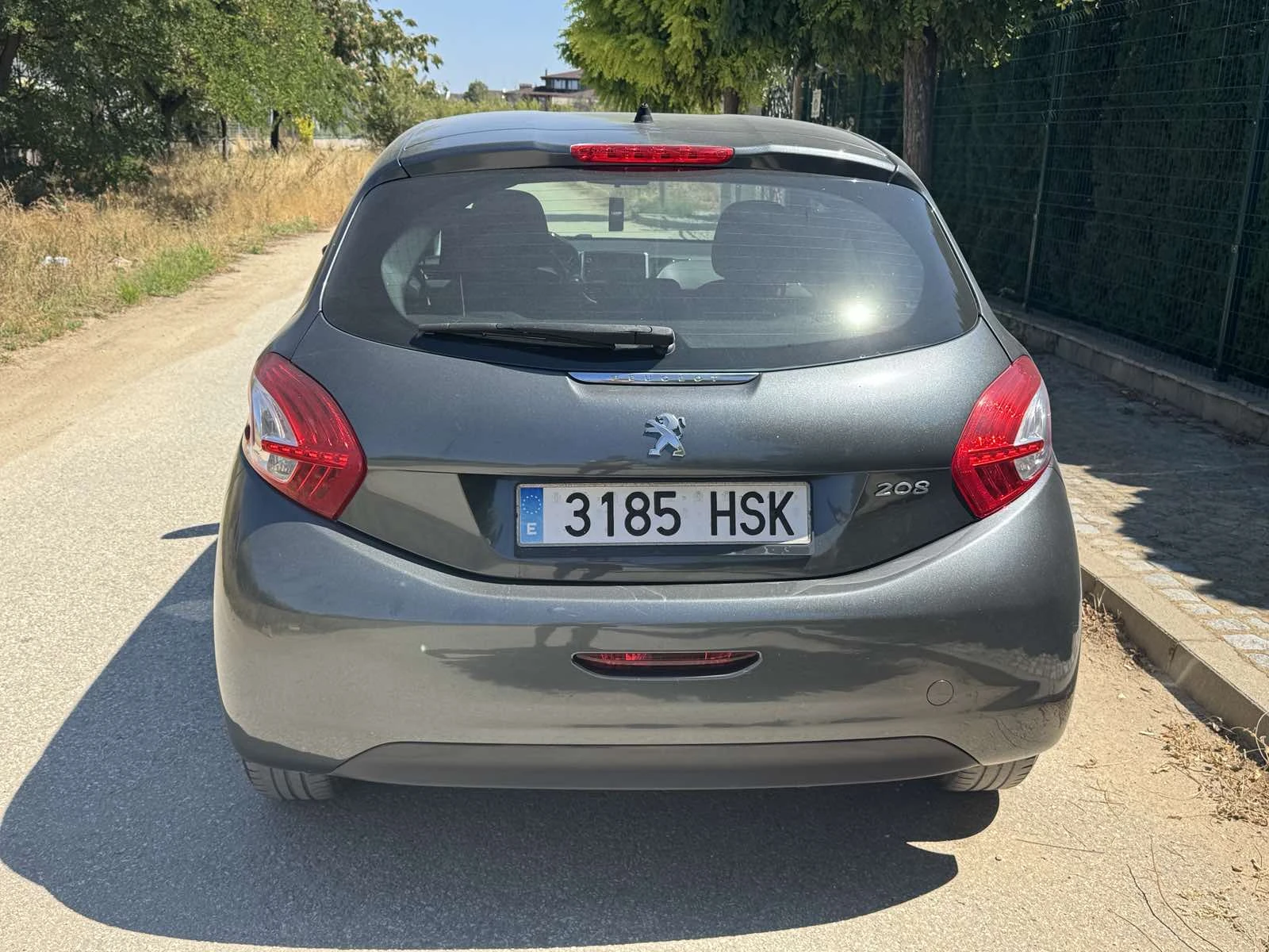 Peugeot 208 1.2 i - изображение 4