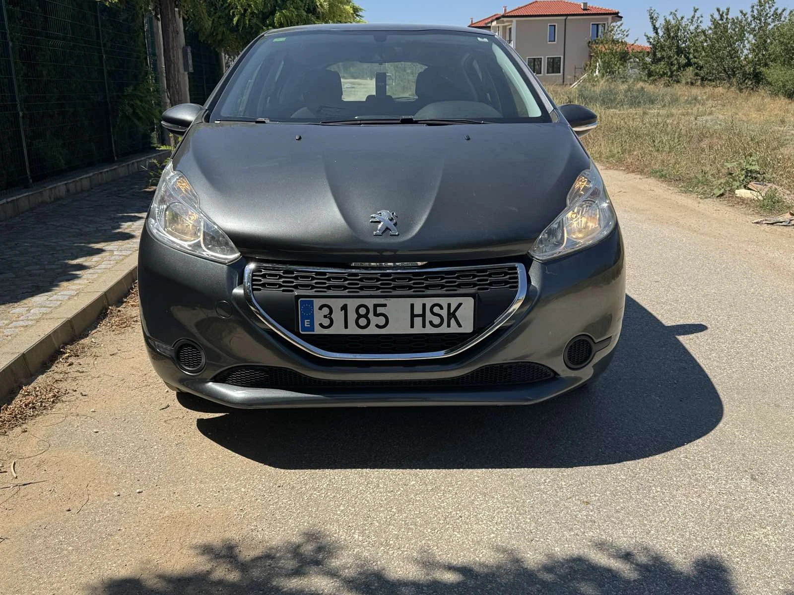 Peugeot 208 1.2 i - изображение 2