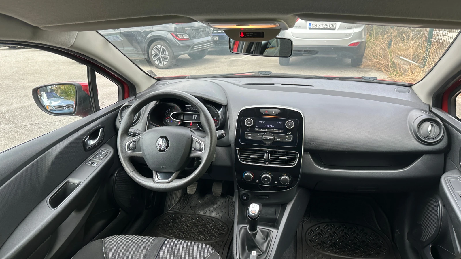 Renault Clio 1.2 i Първи собственик от България | Mobile.bg — изображение 12