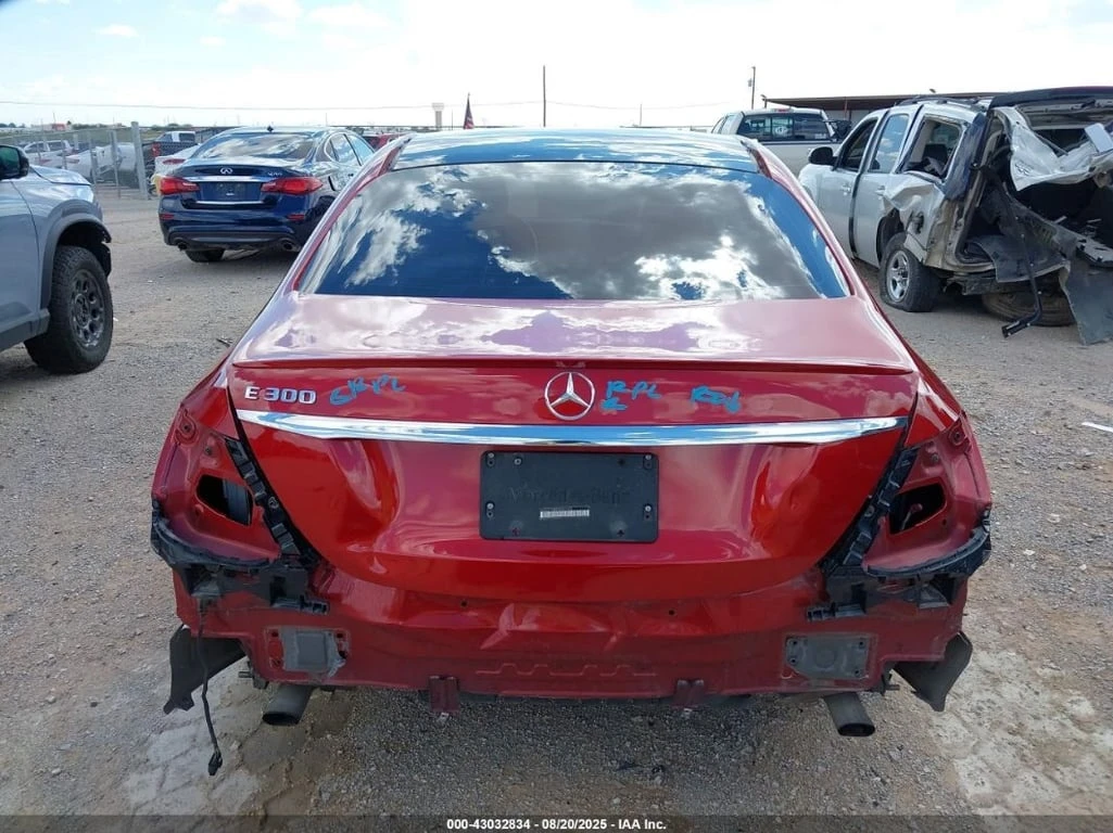 Mercedes-Benz E 300 * CARFAX *    *  | Mobile.bg   16