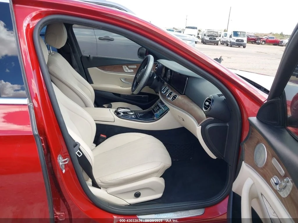 Mercedes-Benz E 300 * CARFAX * КРАЙНА ЦЕНА ДО БГ* КЛИП - изображение 5