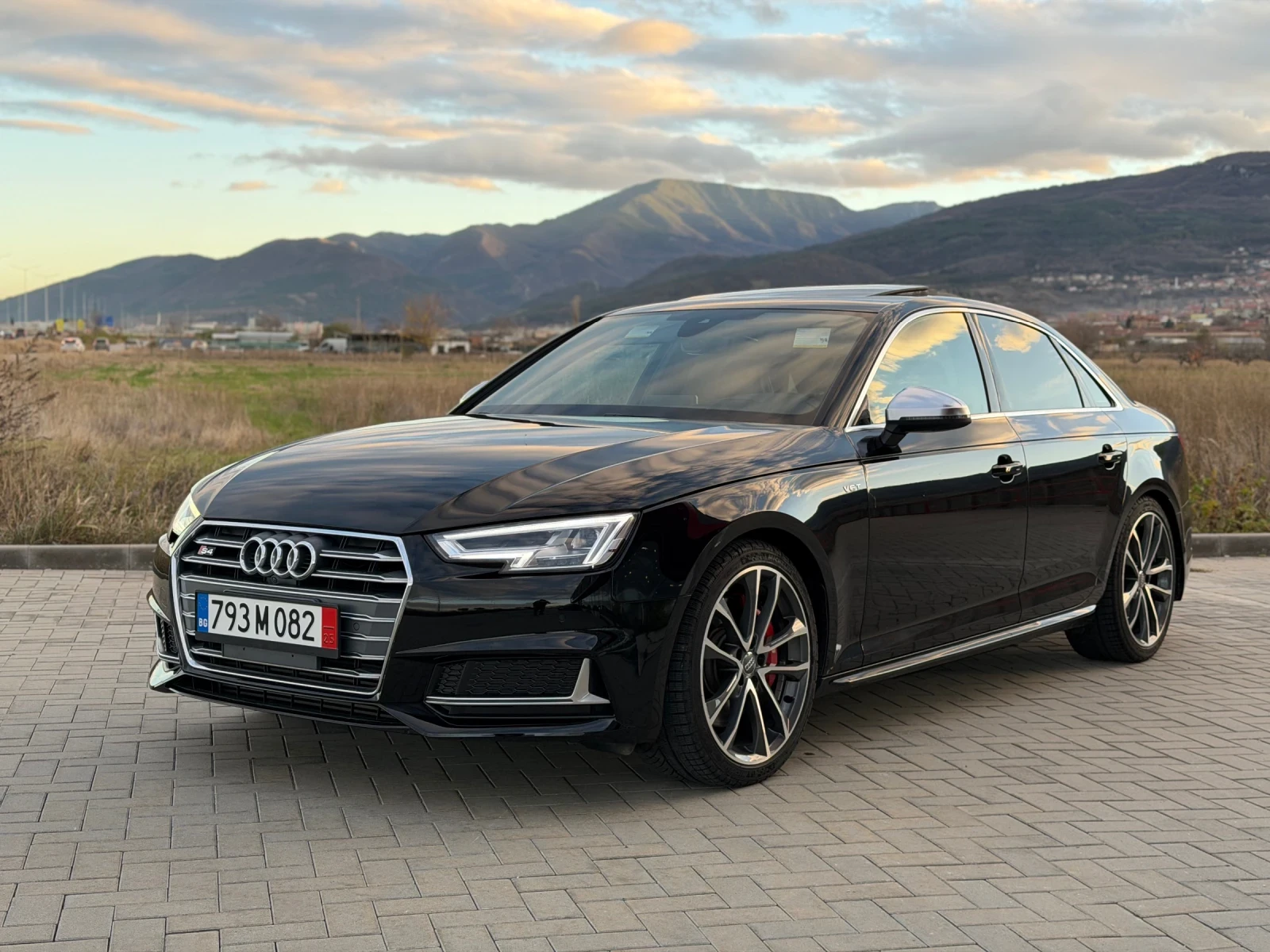 Audi S4  - изображение 8