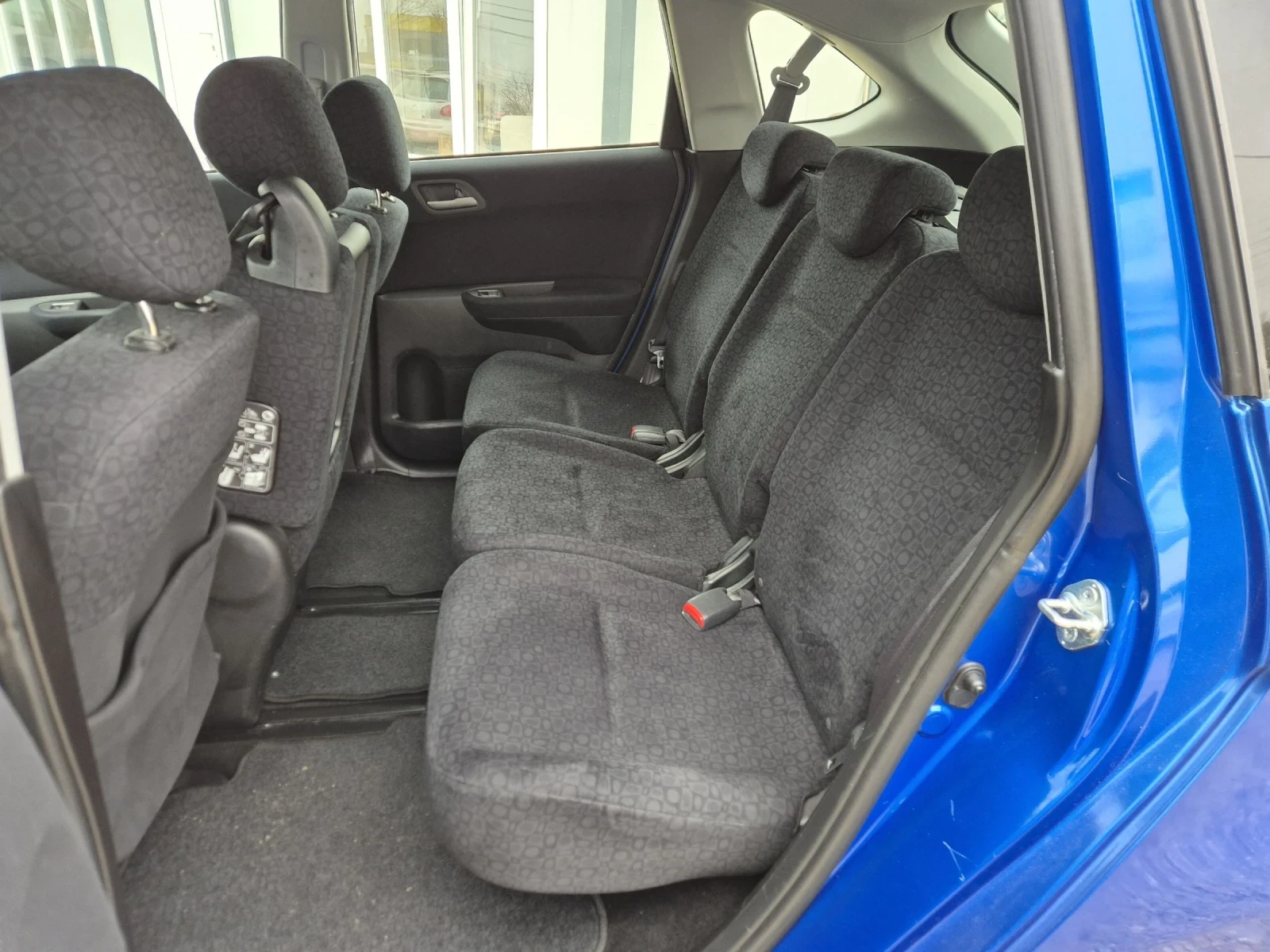 Honda Fr-v 2.0i - изображение 8