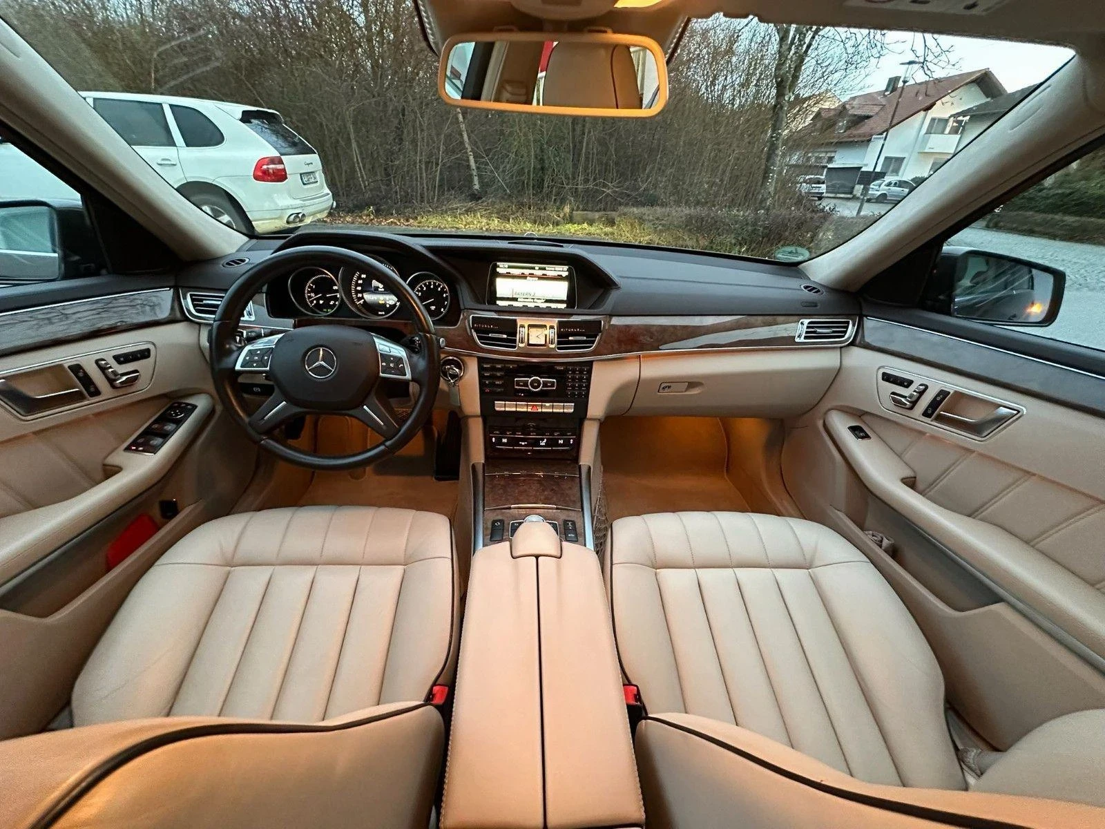 Mercedes-Benz E 400 Elegance 4 matic - изображение 7