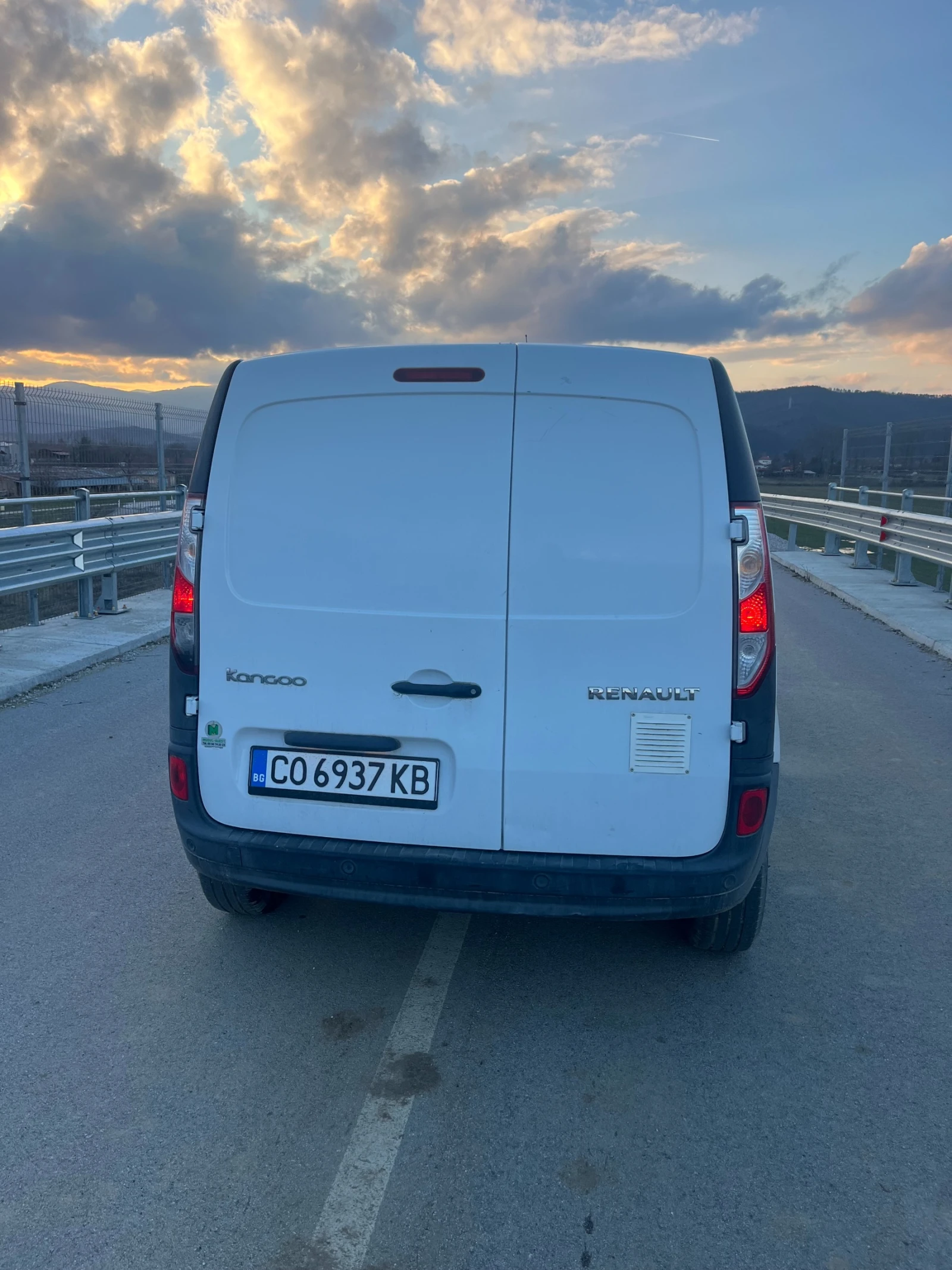 Renault Kangoo 1.5, снимка 5 - Автомобили и джипове - 53636691